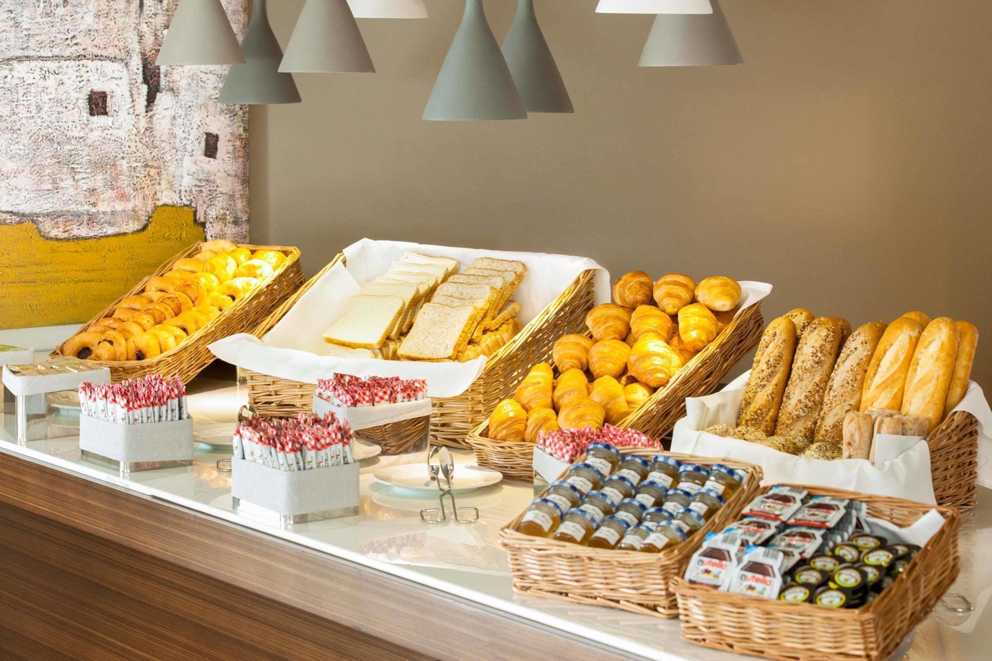 Hyatt Place West London Hayes Eksteriør billede